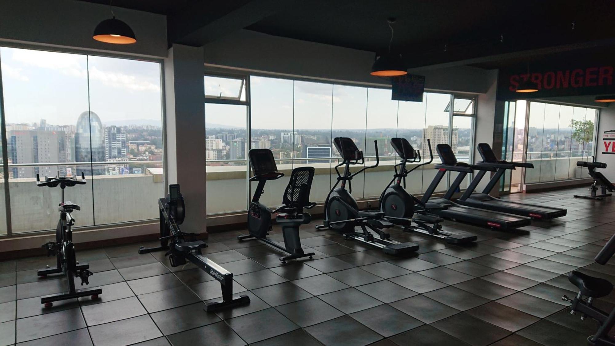 Luxury Skynest With Gym And Pool In Westlands Apartamento Nairobi Exterior foto